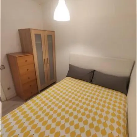 Ciutadella Apartment *